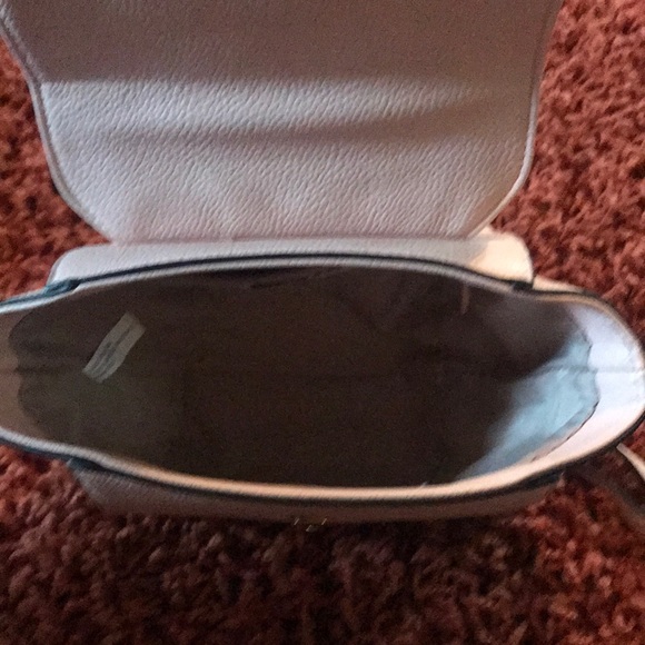 Purse - Picture 2 of 3